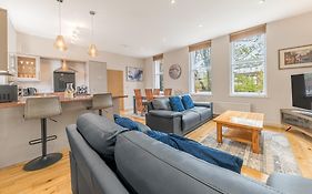 Abbey Apartments Modern Aparthotel For Tourists & Professionals